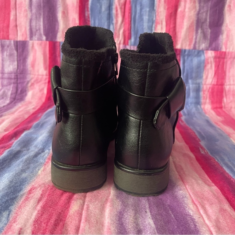 Baretraps Black Leather Ankle Boots with Buckles size 10 - Picture 4 of 7